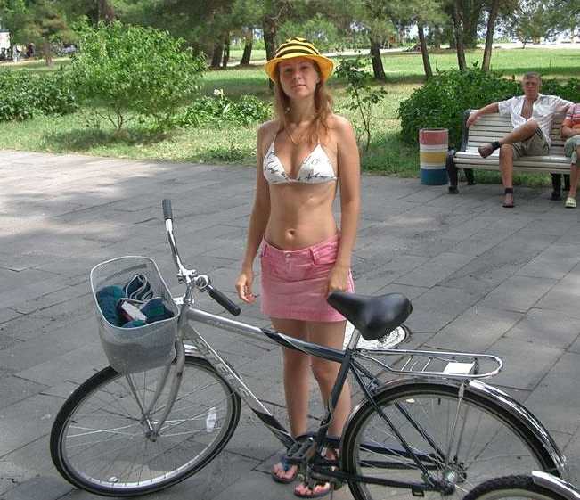 Photos of Russian dating scammers